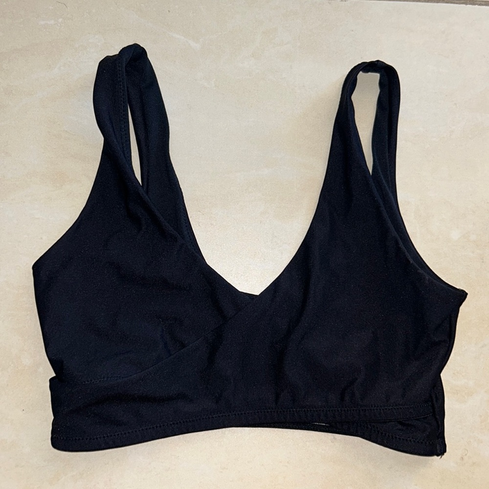 Fabletics sports bra